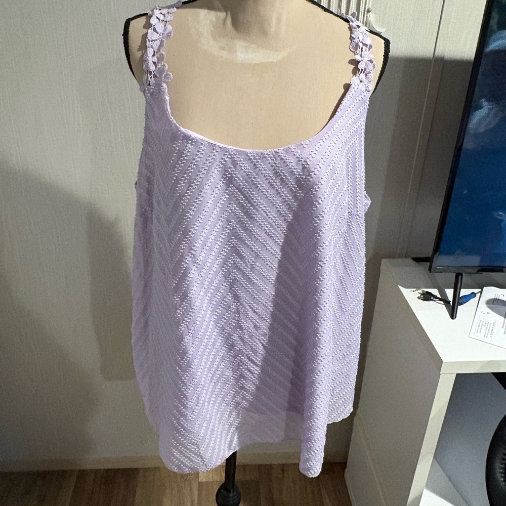 SHEIN Lavender Textured Tank Top